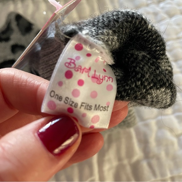 NWT Nordstrom Bari Lynn Leopard Print Knit Fingerless Gloves - Picture 7 of 9